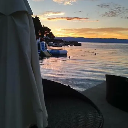 Maria Bed & Breakfast 4*